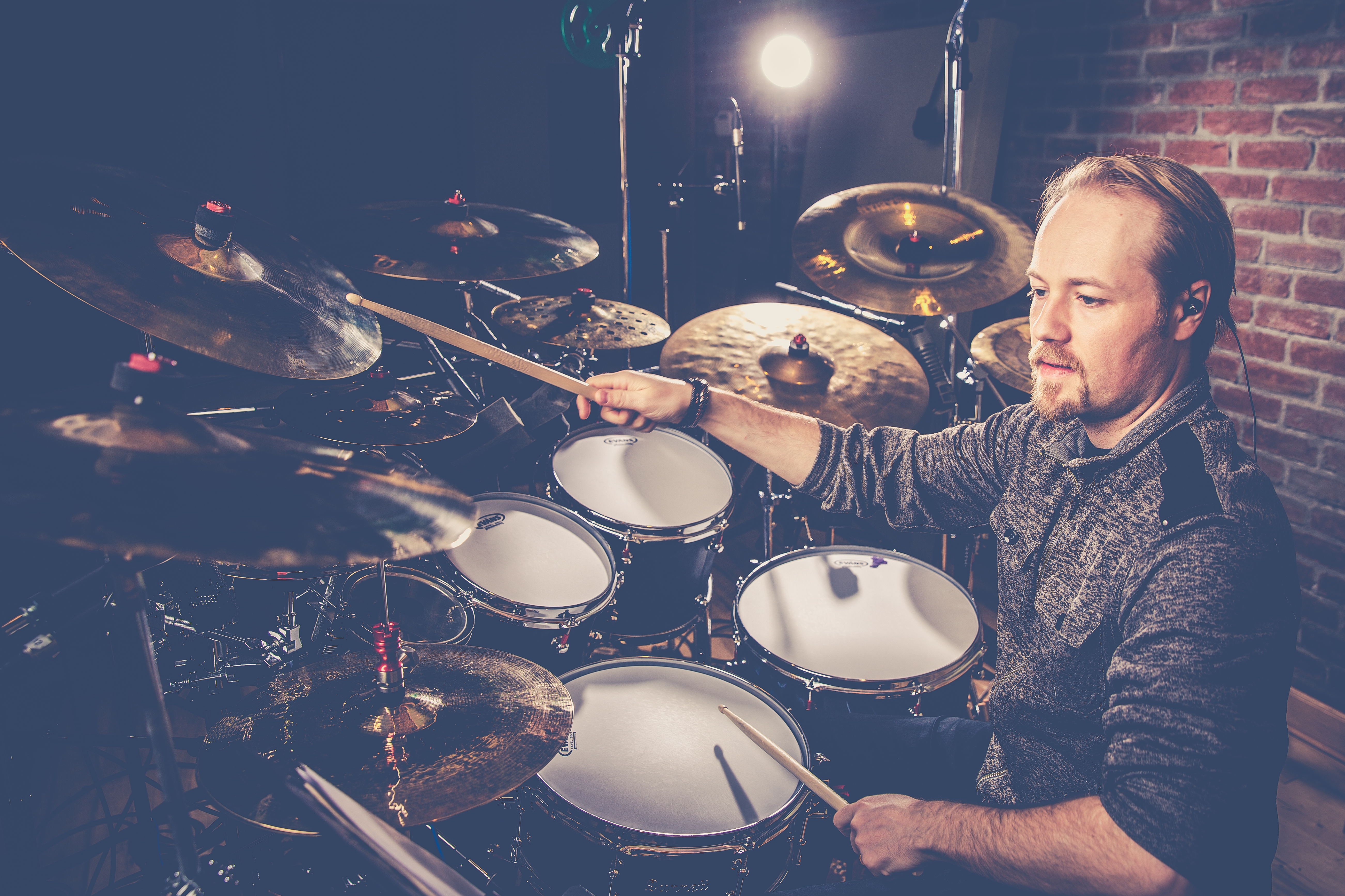 Chris Warunki — Professional Drummer Vancouver